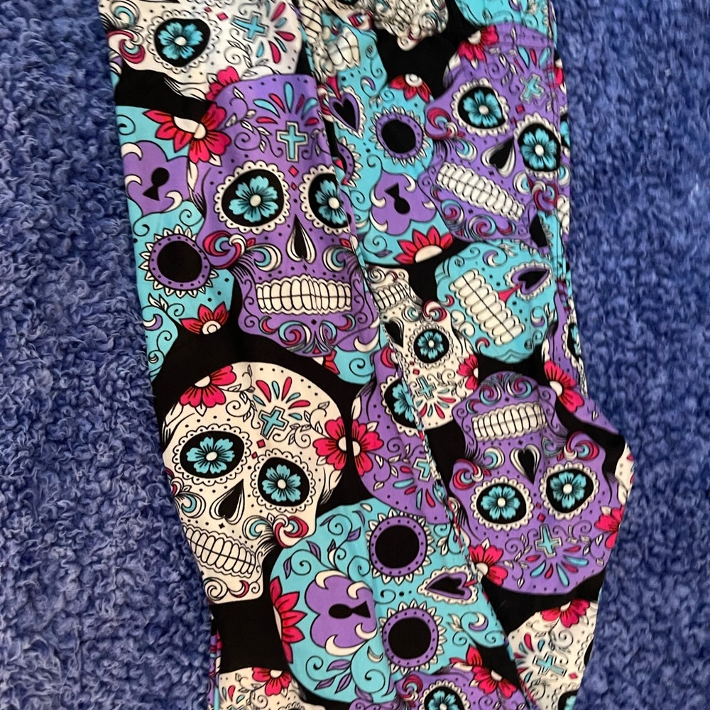 Buttery Soft NWT TC Leggings - Picture 9 of 16